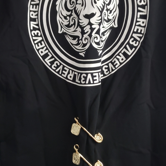 Stunning Black/White Safety Pin Tee Shirt Dress - Picture 9 of 11